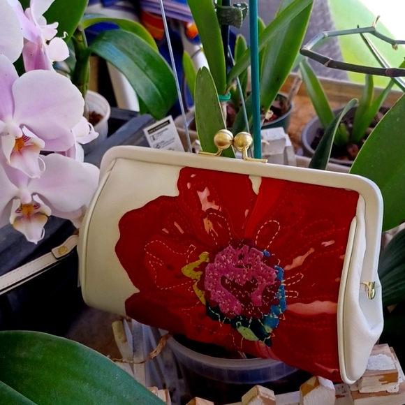 EXCELLENT CONDITION 2005 VINTAGE POPPY FOR PEACE  COACH KISSLOCK WRISTLET - Picture 5 of 17